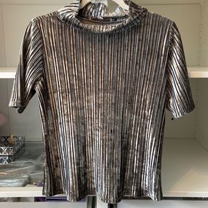 Loft mock neck ribbed velvet short sleeve shirt